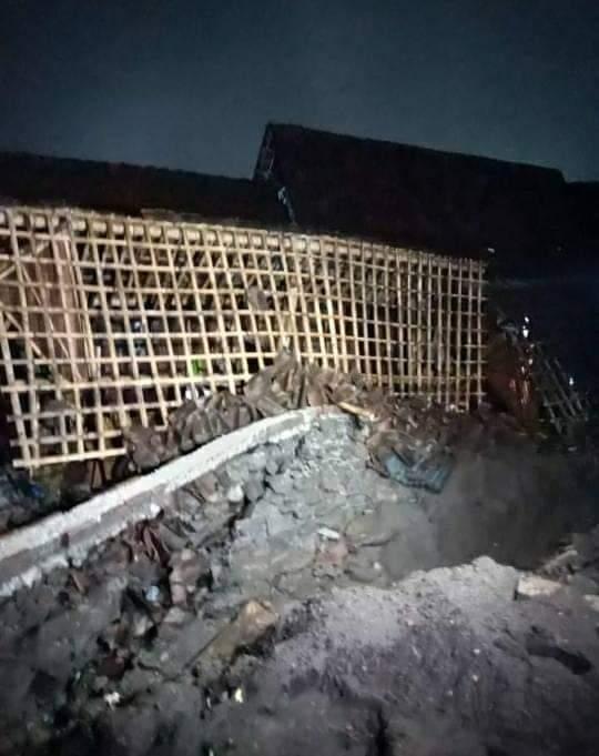 Magelang: Hujan Deras dan Tanah Longsor Lumpuhkan Rumah Warga,  Kini Sedang Diperbaiki